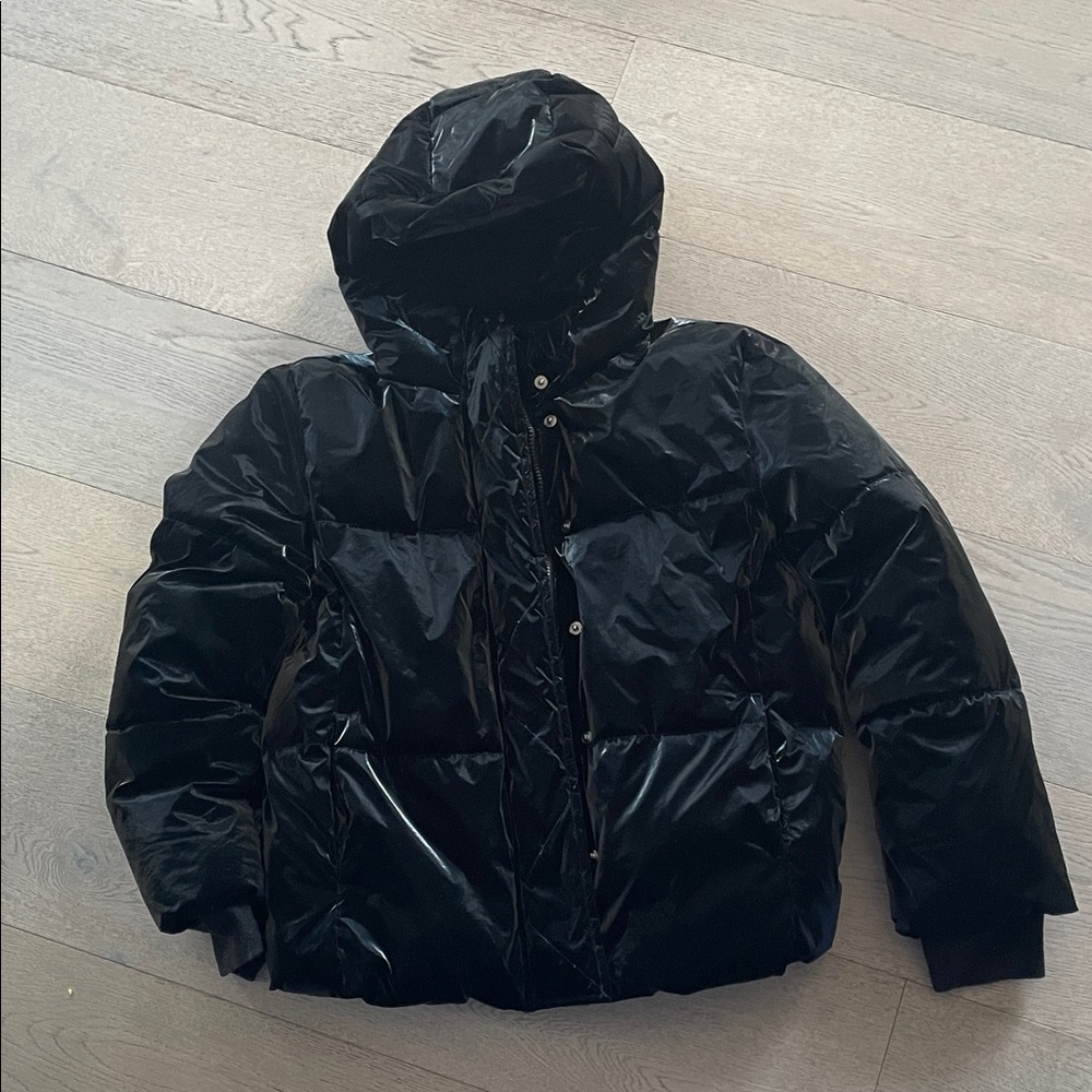 GAP - Girl’s XL Black Puffer Jacket with Hood. Like new. Used only a few times.